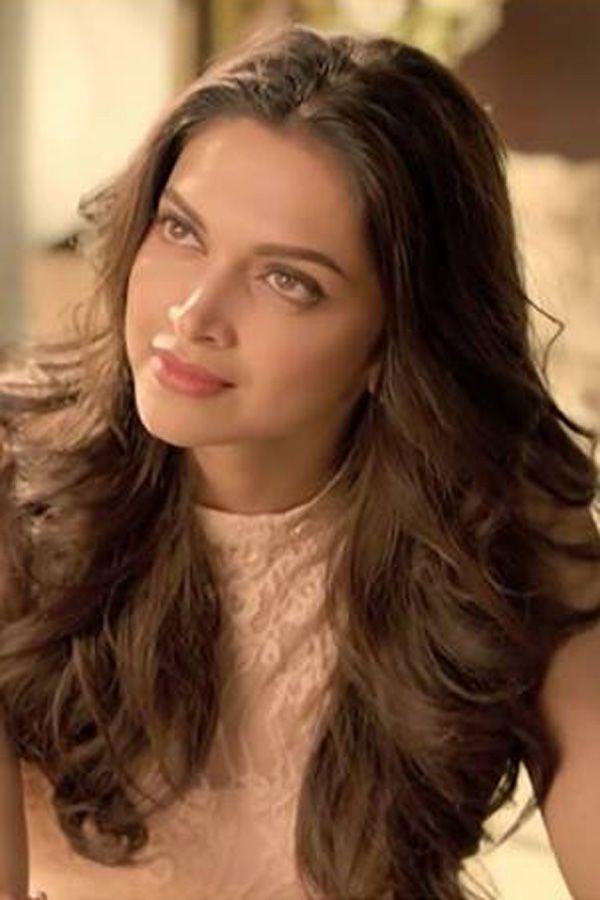 Deepika Padukone Spicy Hot Stills