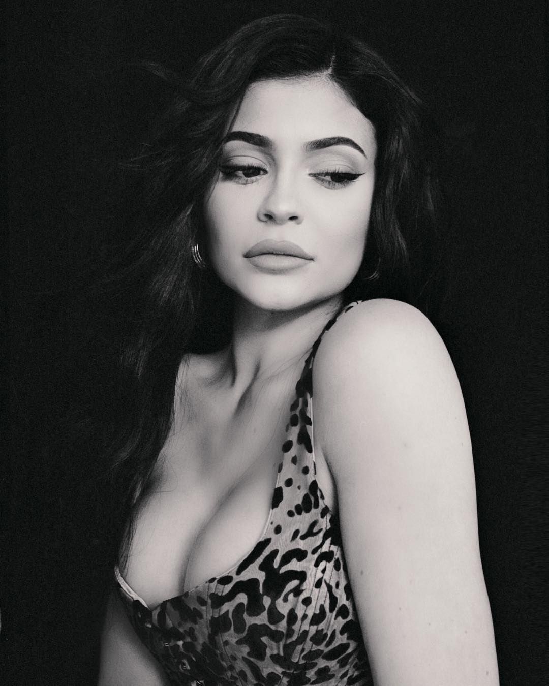 Famous American Model cum Actress Kylie Jenner Hot Photos