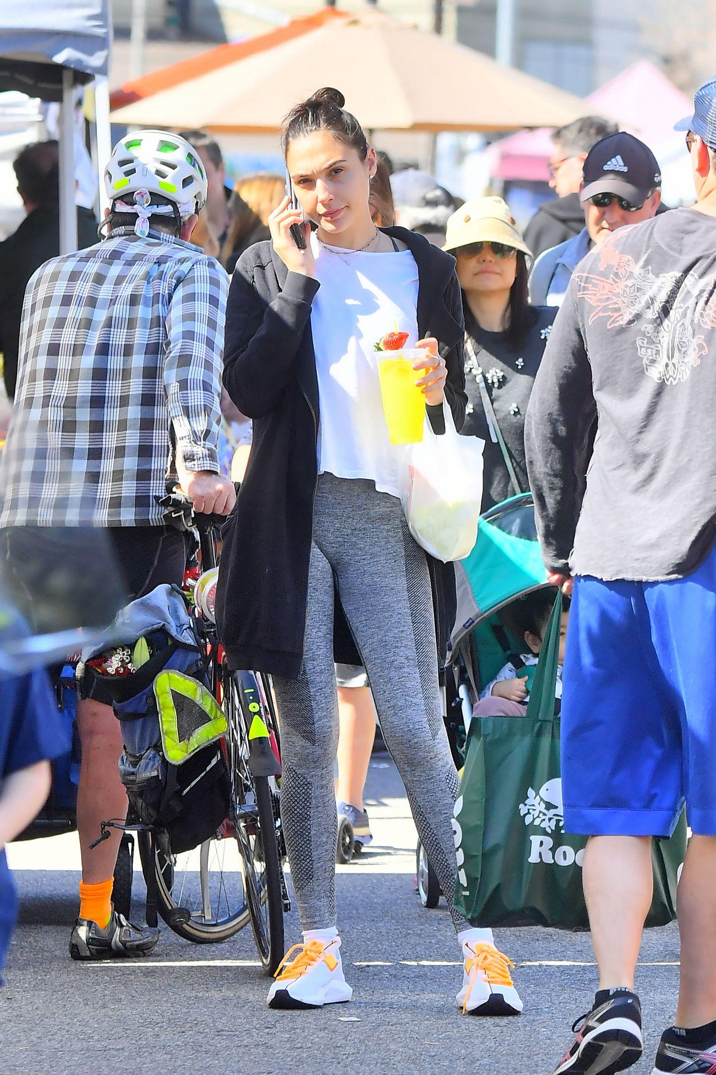 Gal Gadot with her Kids at the Farmers Market