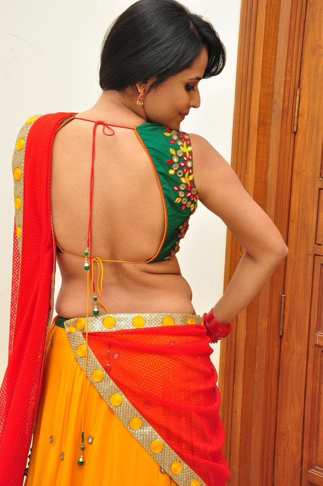 Hottest Backless Poses Of South Indian Actresses