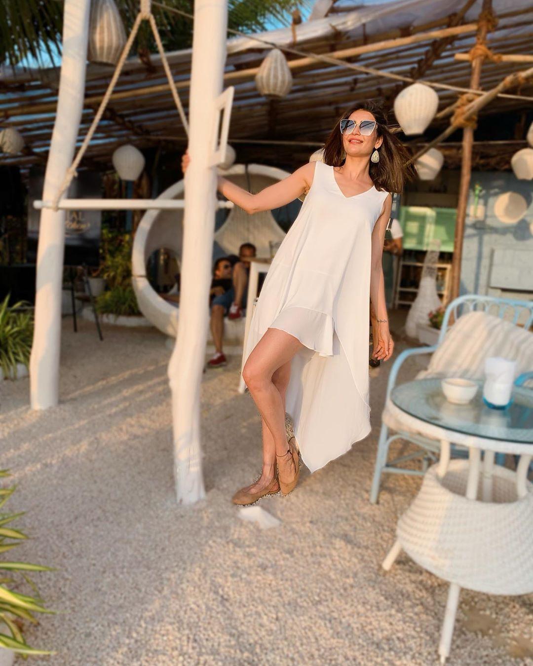 Karishma Tanna enjoying her Beach vacation