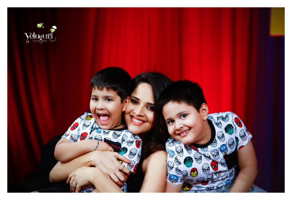 Latest Photos Anchor Anasuya’s Stunning look in Saree's