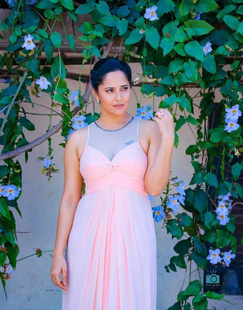 Latest Photos Anchor Anasuya’s Stunning look in Saree's