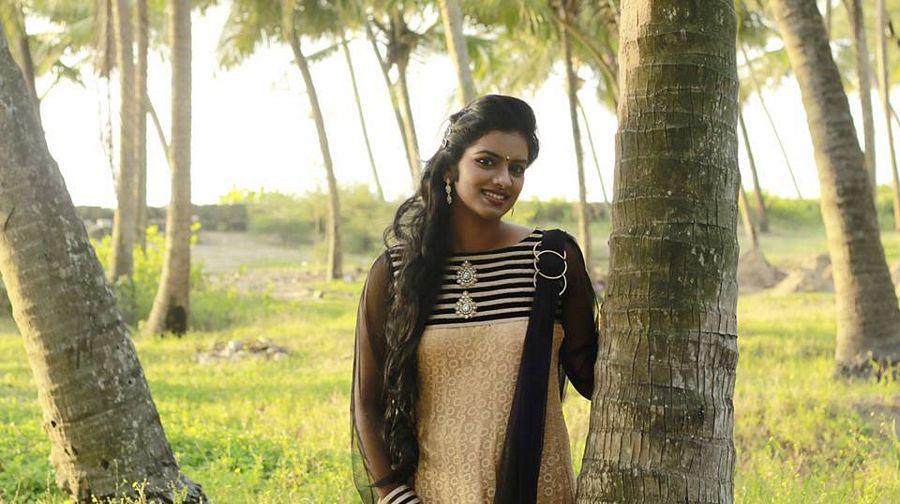 Malavika unseen rare photos