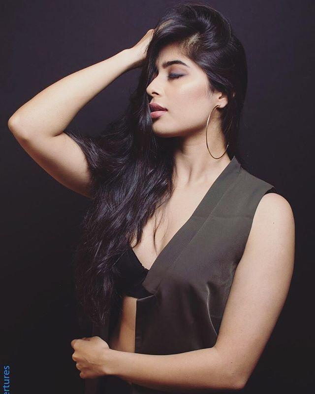 Nikita Sharma Latest 2018 Instagram Hot Photoshoot Stills