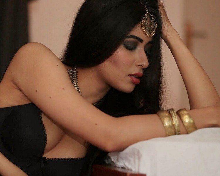 Nikita Sharma Latest 2018 Instagram Hot Photoshoot Stills