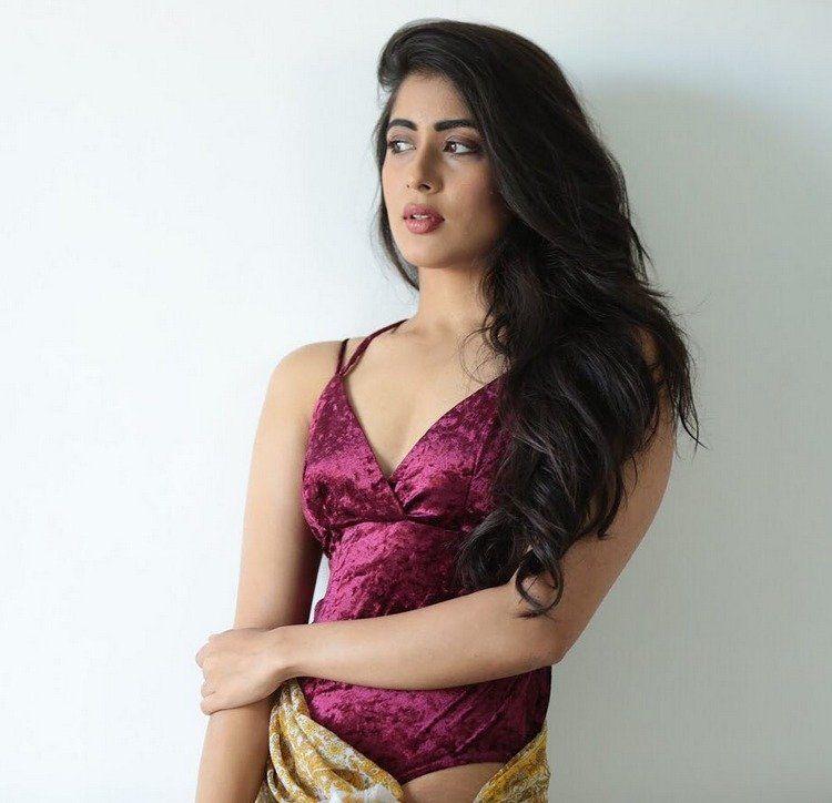 Nikita Sharma Latest 2018 Instagram Hot Photoshoot Stills