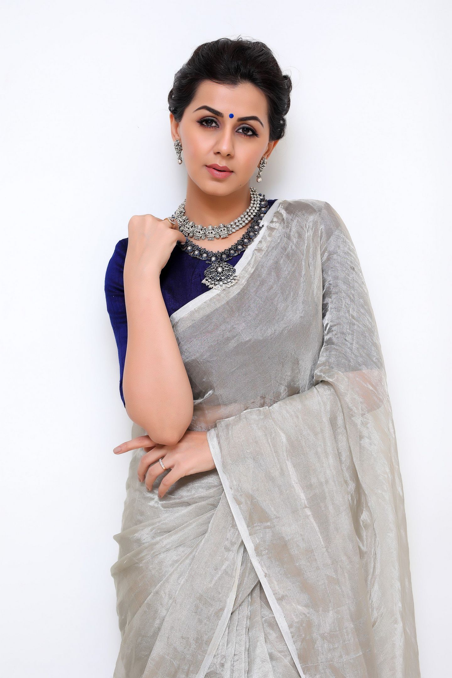 Nikki Galrani in a blue floral saree | Fashionworldhub