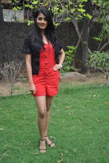 Pooja hegday Hot and rare Pics