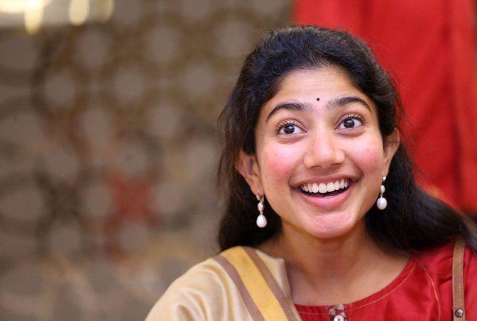 Pretty Actress Sai Pallavi Stills at 50th day celebrations