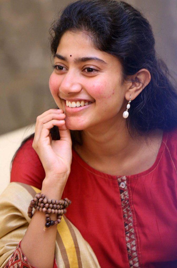 Pretty Actress Sai Pallavi Stills at 50th day celebrations