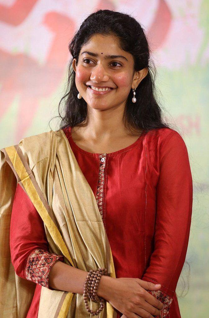 Pretty Actress Sai Pallavi Stills at 50th day celebrations