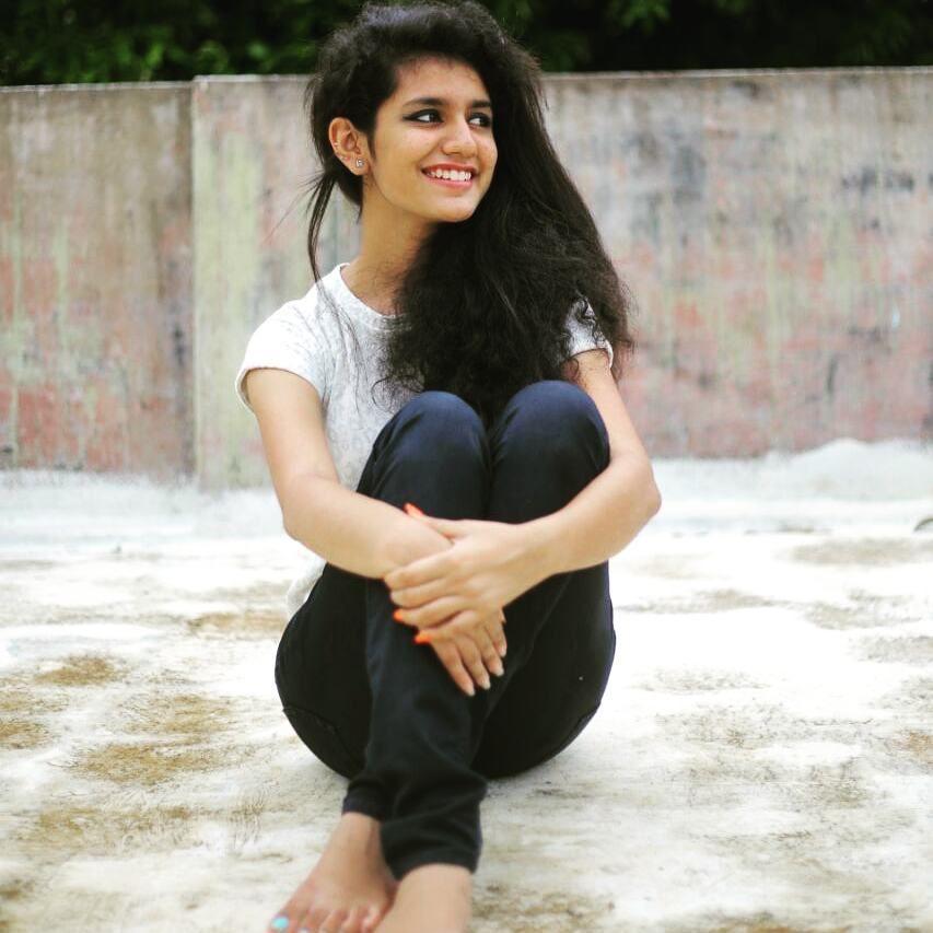 Priya Prakash Varrier UNSEEN Photos Goes Viral on Social Media