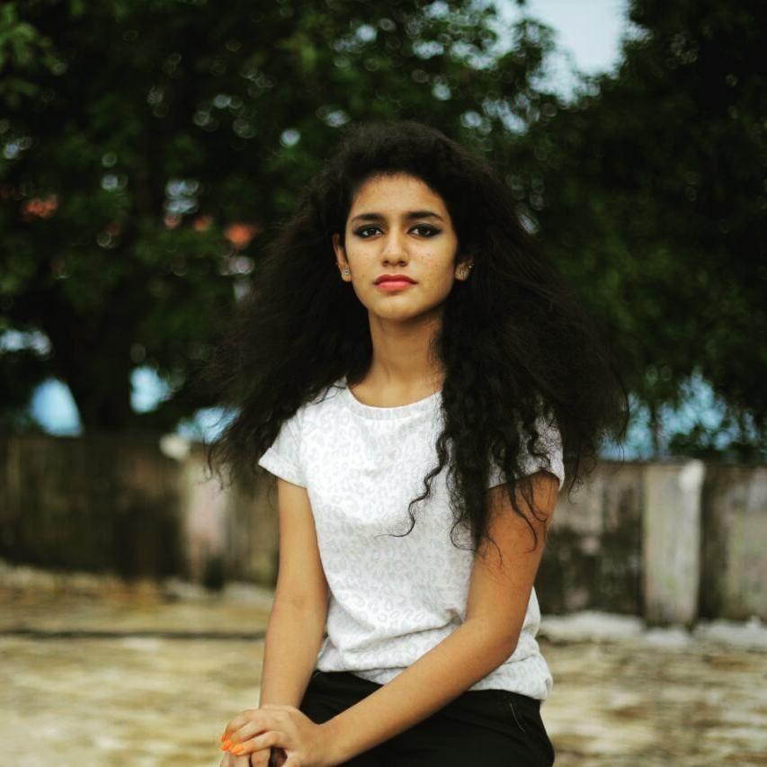 Priya Prakash Varrier UNSEEN Photos Goes Viral on Social Media