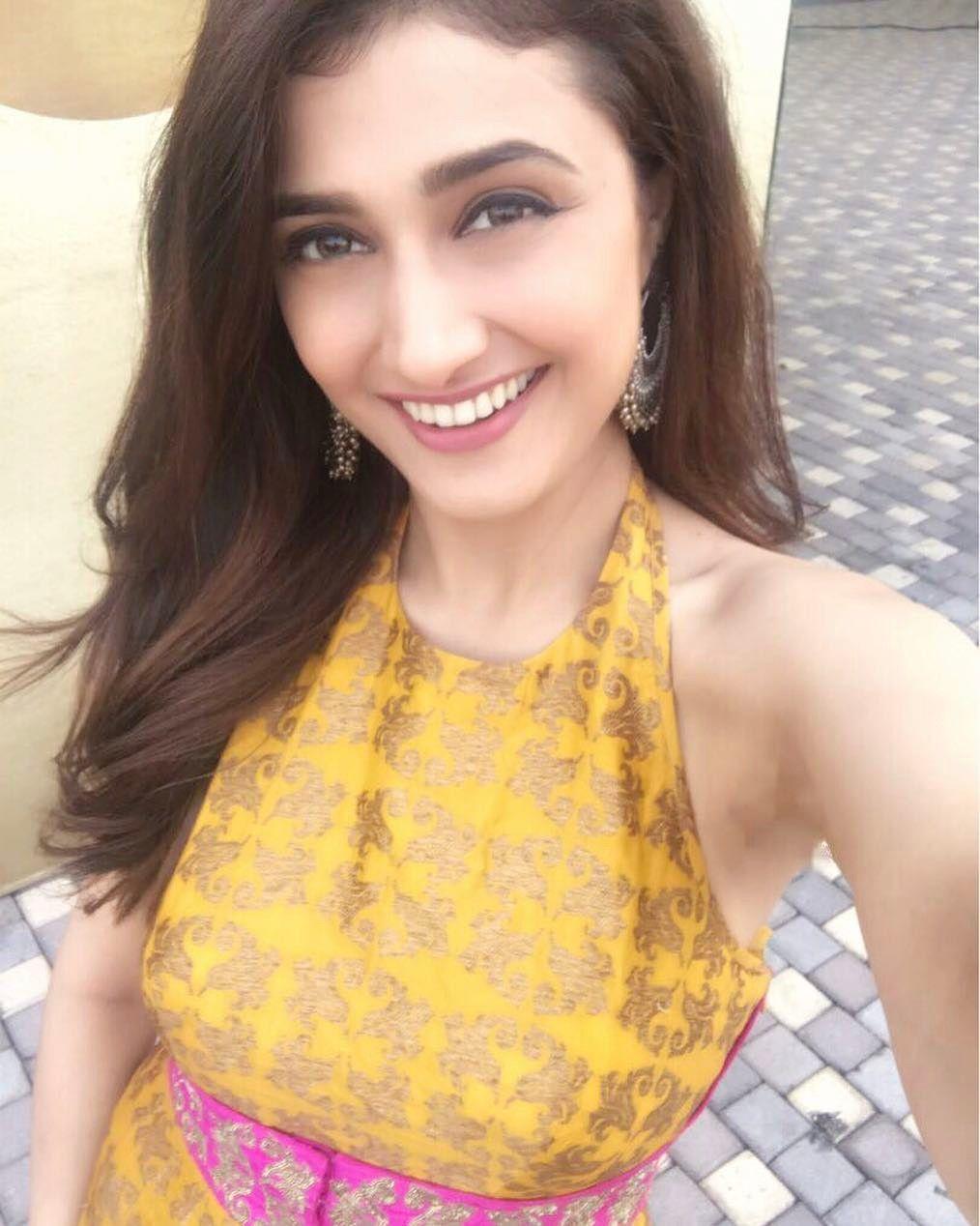 Ragini Khanna Latest Unseen Photos Stills