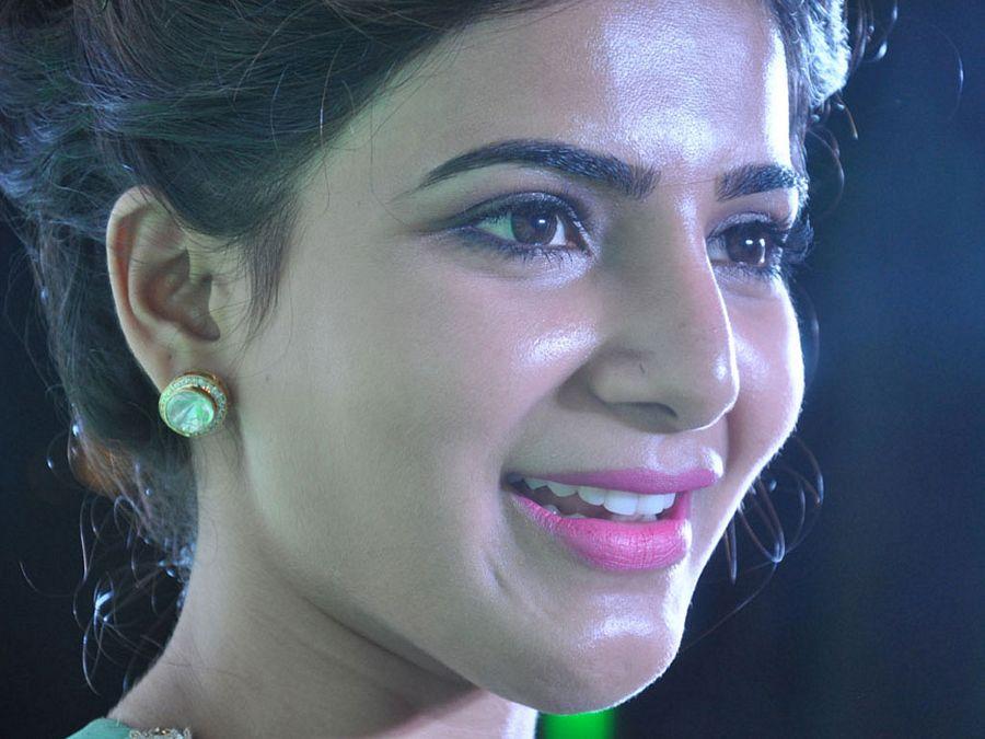 Samantha Ruth Prabhu Latest 2017 Photoshoot Stills