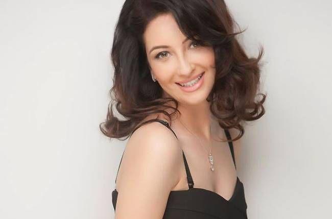 Saumya Tandon Beautiful Wallpapers Latest 2018