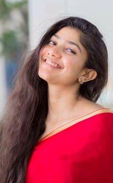 South Actress Sai Pallavi in Red Saree Photos