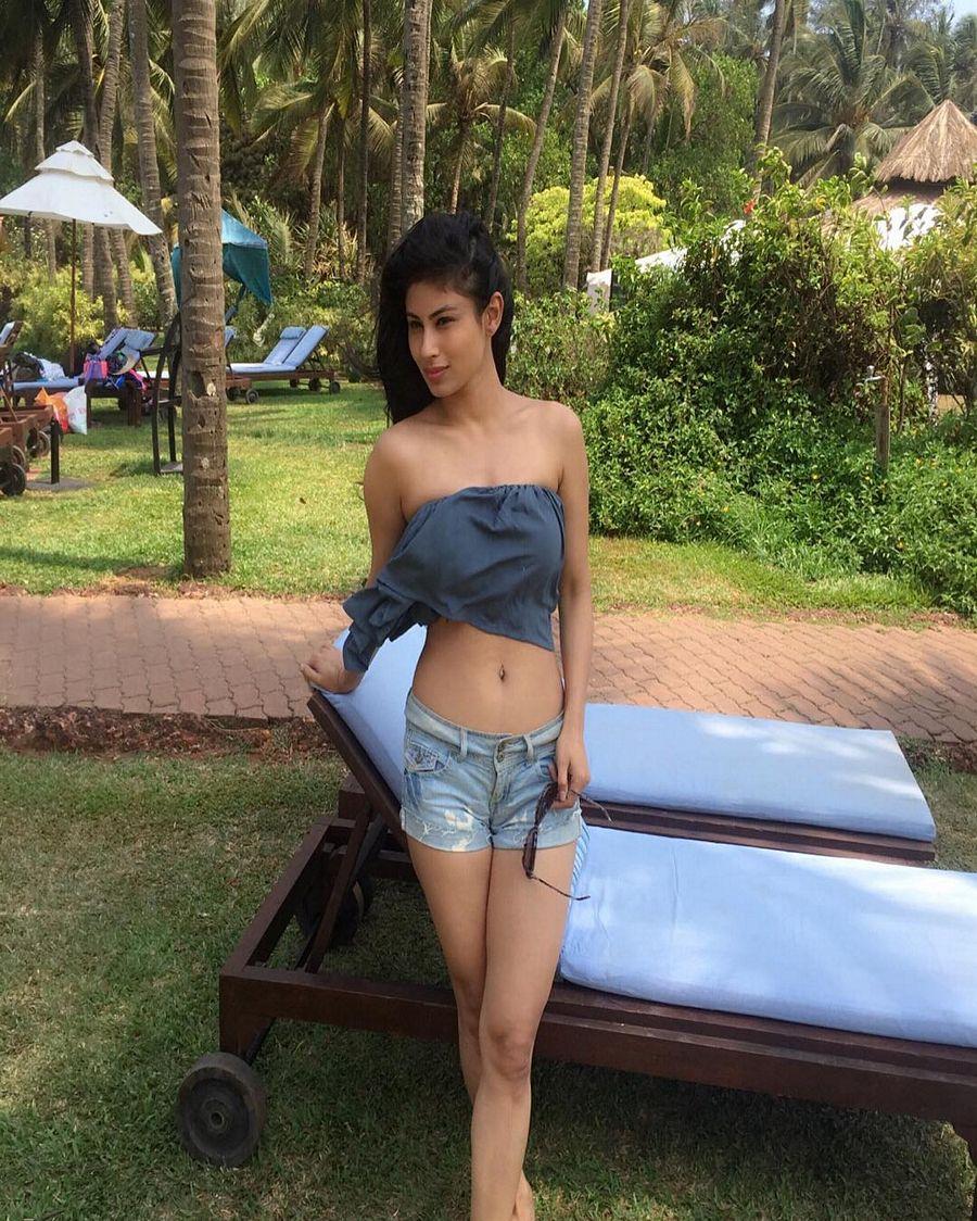 TV Actress Mouni Roy Latest Photos