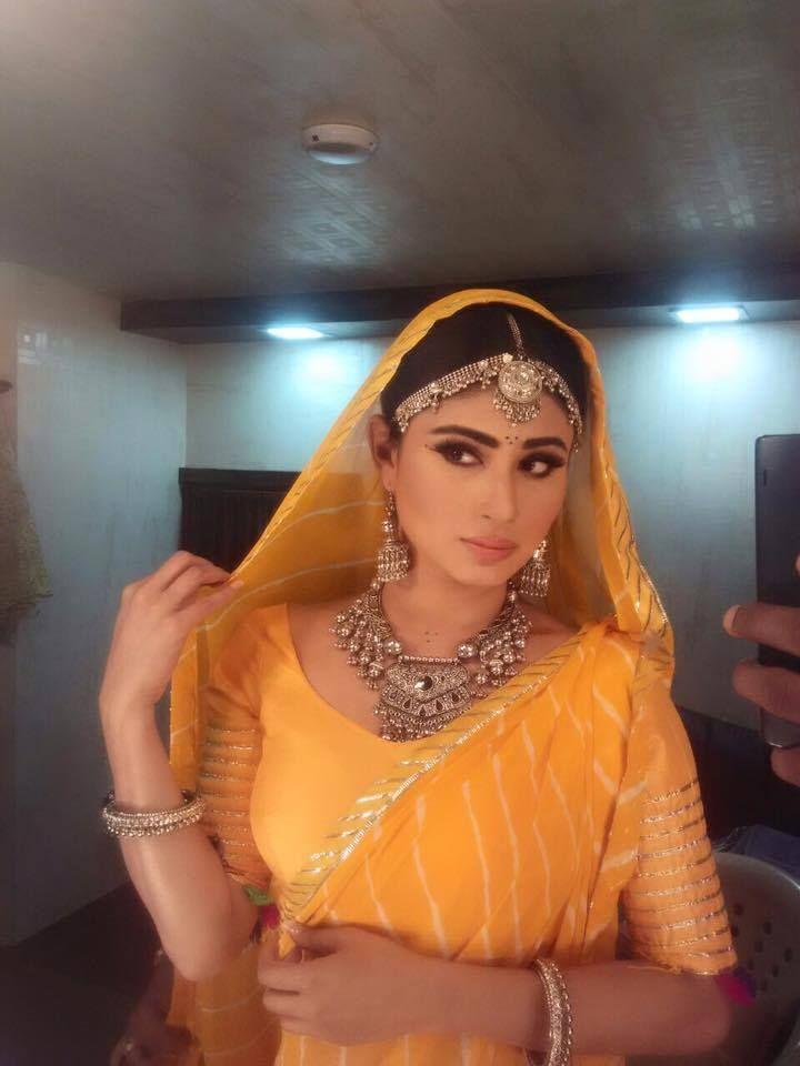 TV Actress Mouni Roy Latest Photos