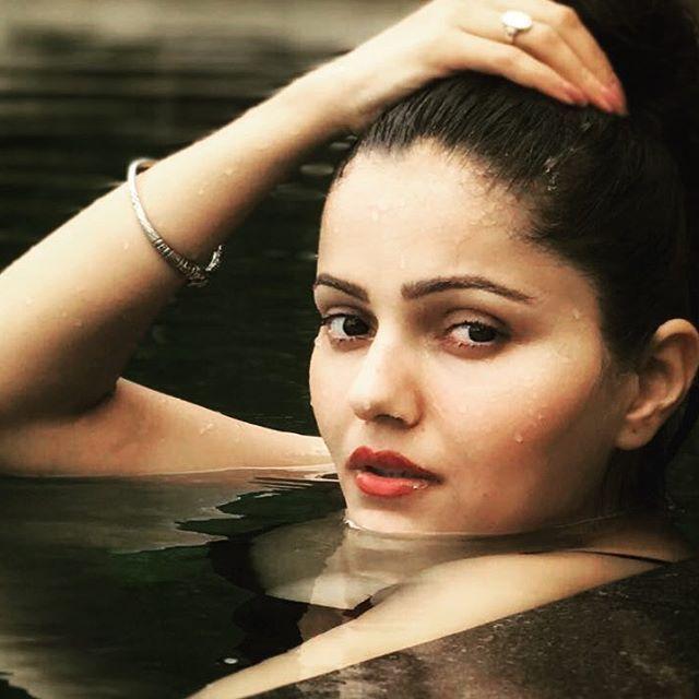 TV Actress Rubina Dilaik Rare & Unseen Hot Stunning Photos