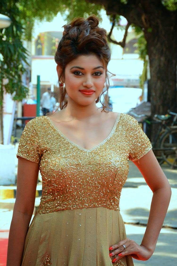 Tamil Actress Oviya Helen Latest Hot Photoshoot Stills