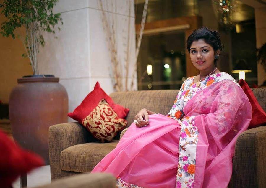 Tamil Actress Riythvika Photo Gallery