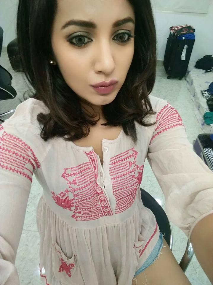 Tejaswi Cute Sexy Photos