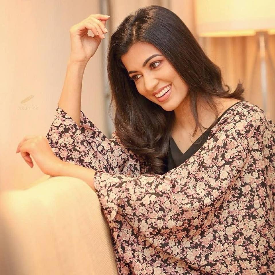 Telugu Actress Anju Kurian New Photos