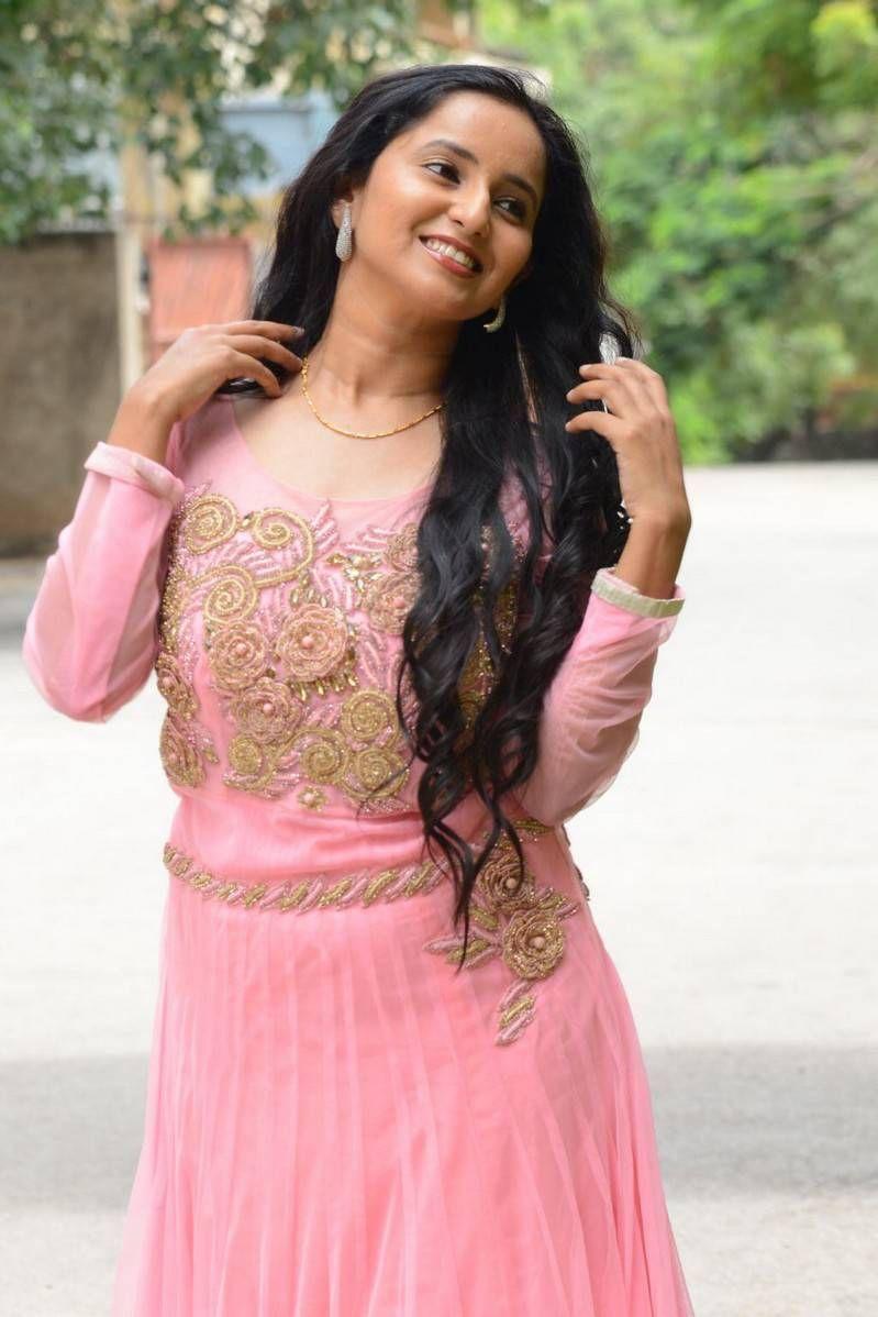 Telugu Actress Ishika Singh Latest Stills