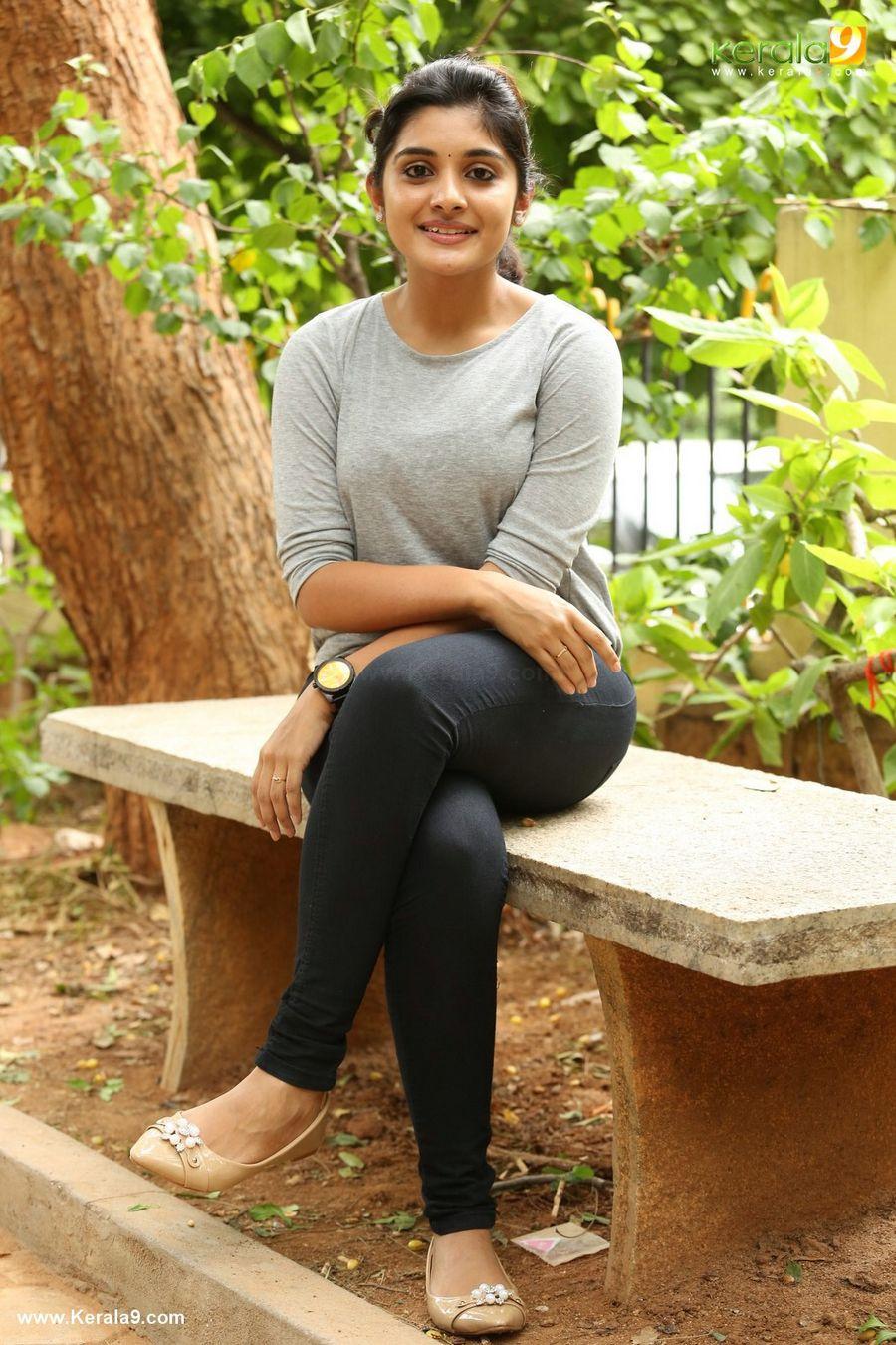 UNSEEN Private Pics of Niveda Thomas