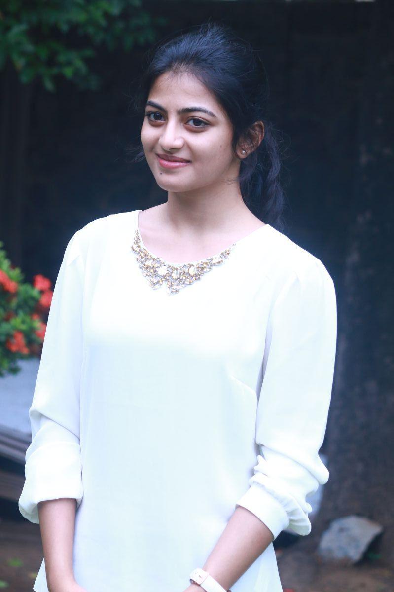 Actress Anandhi Latest Stills