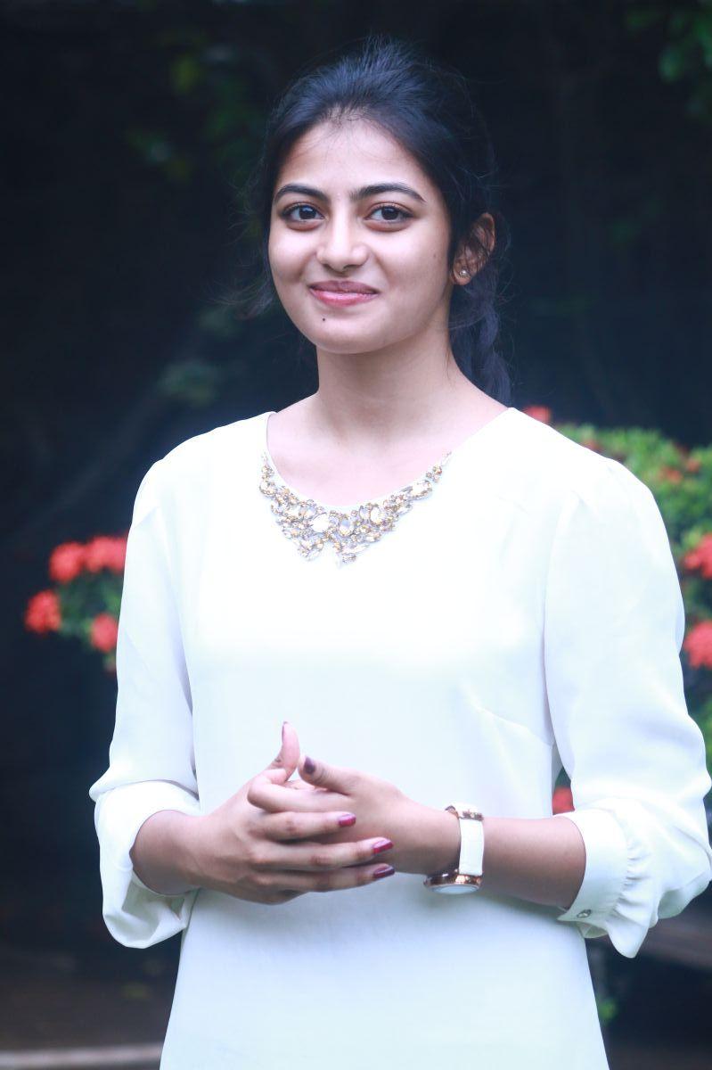 Actress Anandhi Latest Stills