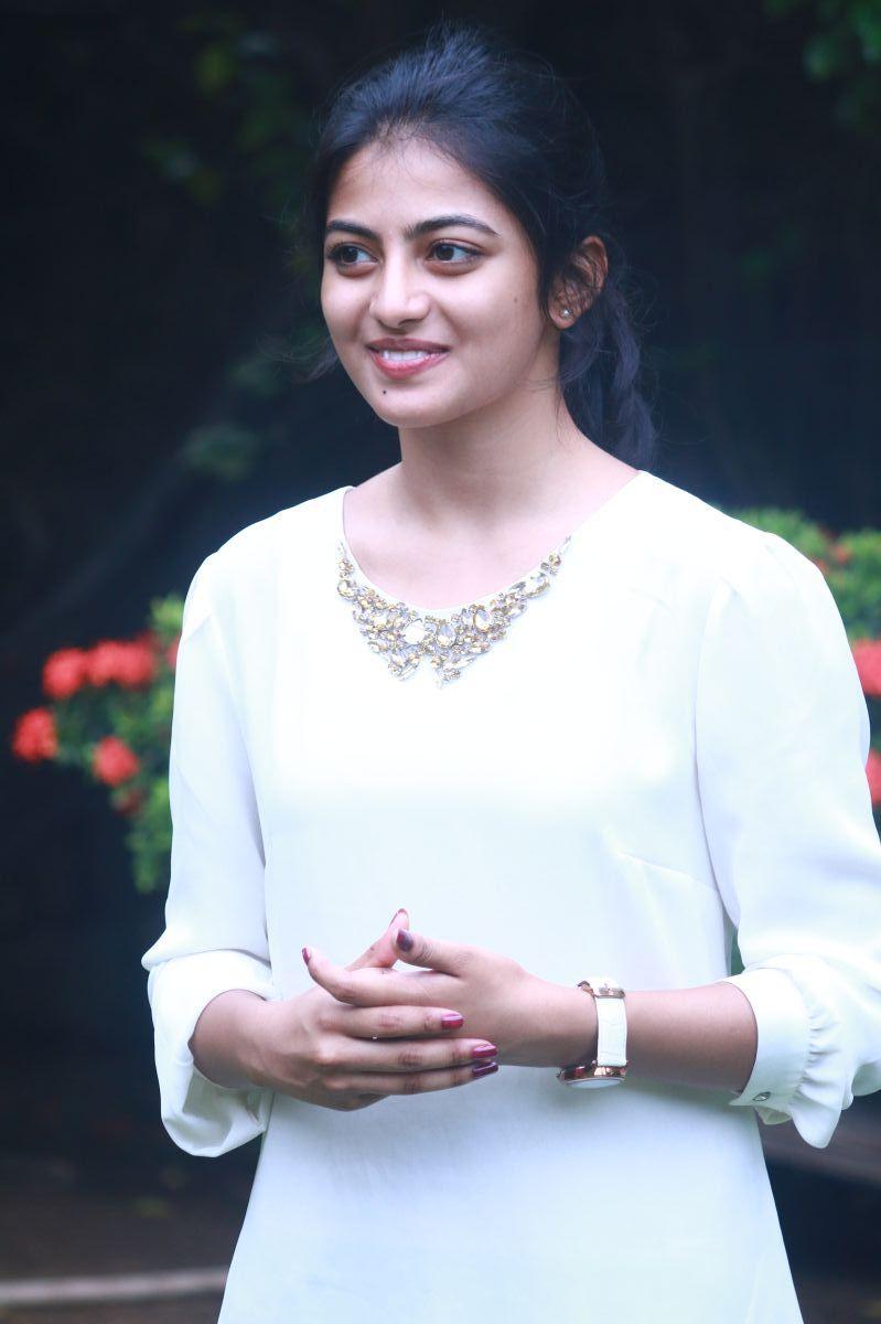 Actress Anandhi Latest Stills