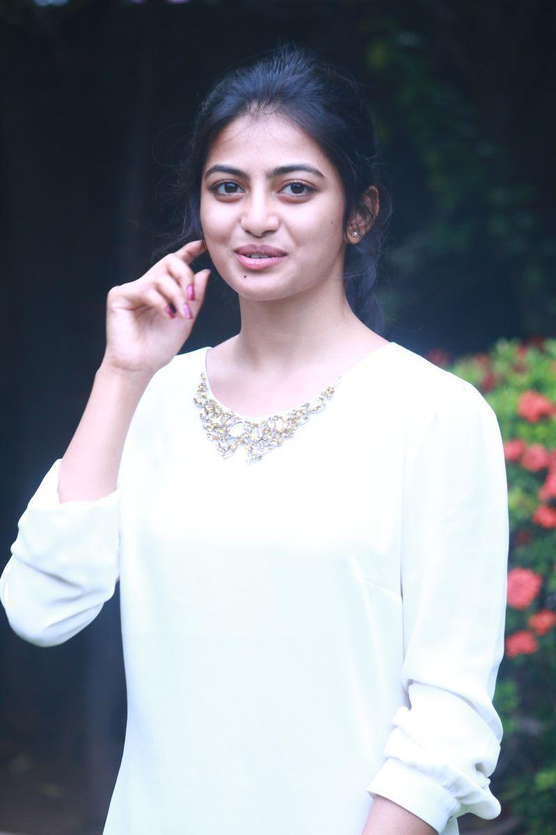 Actress Anandhi Latest Stills