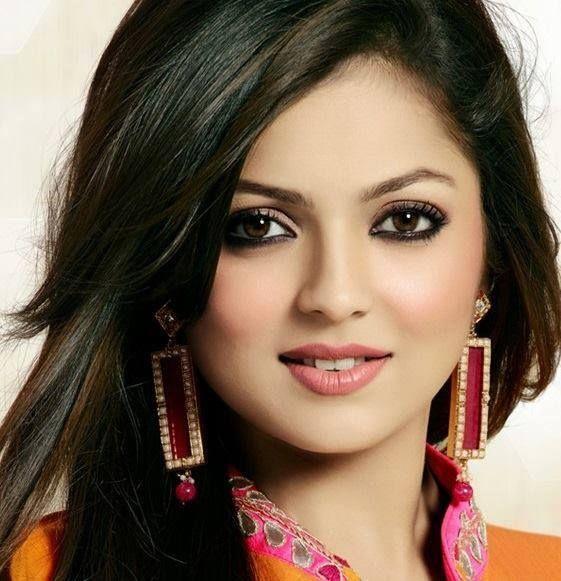 Actress Drashti Dhami HD All Photos And Wallpapers