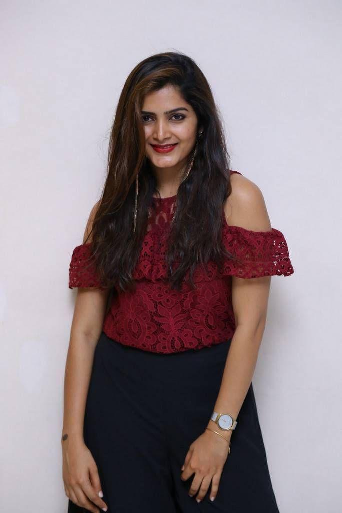 Actress Pavani Gangireddy Latest Stills