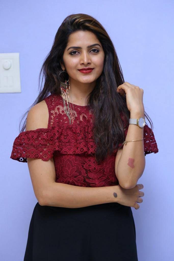 Actress Pavani Gangireddy Latest Stills