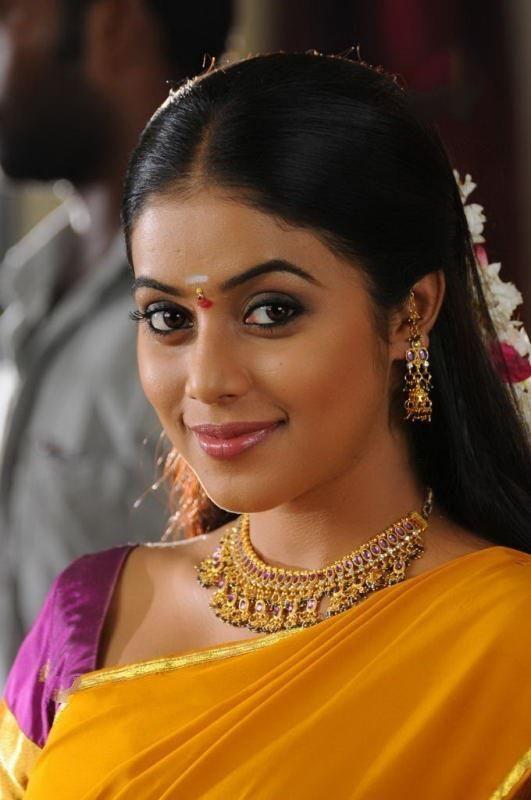 Actress Poorna Unseen Real Life Family Photos