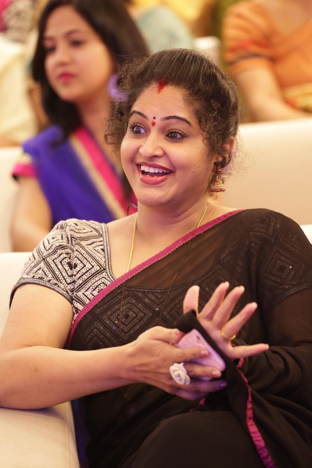 Actress Raasi New Pictures