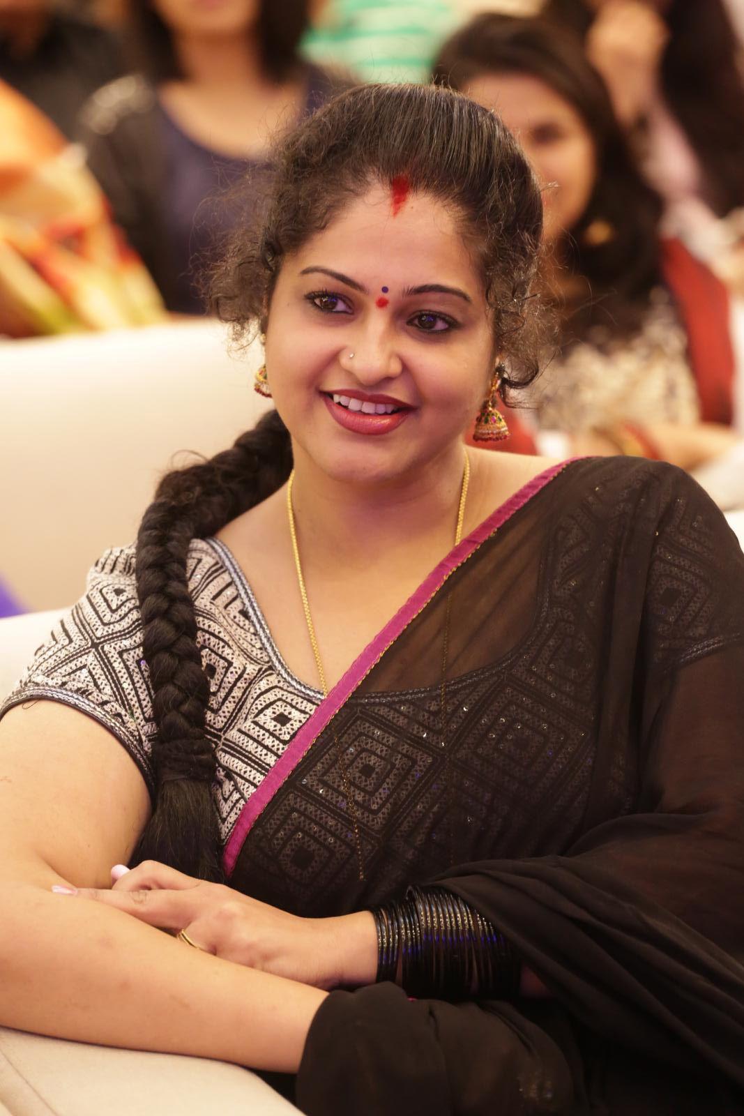 Actress Raasi New Pictures