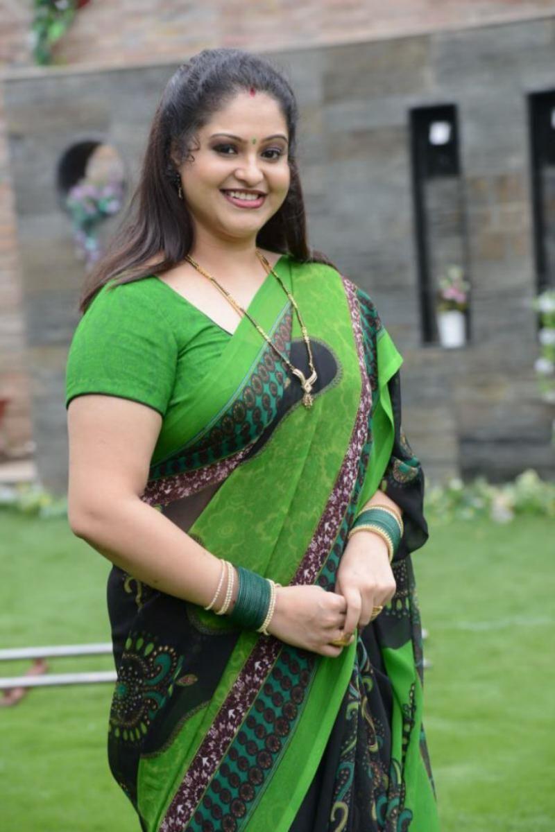 Actress Raasi Saree Pictures