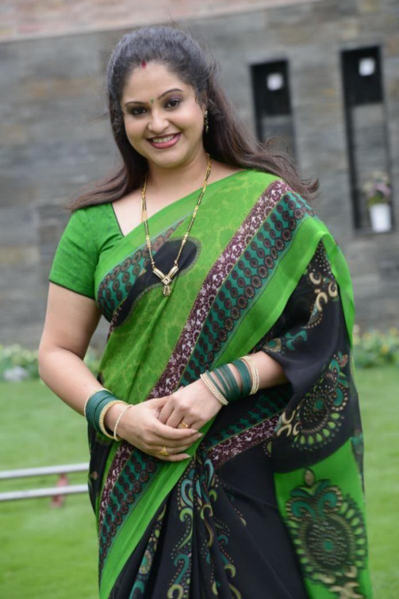 Actress Raasi Saree Pictures