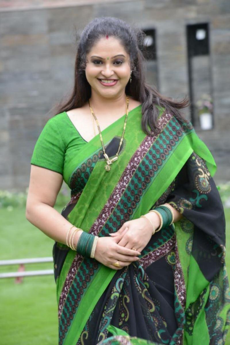 Actress Raasi Saree Pictures