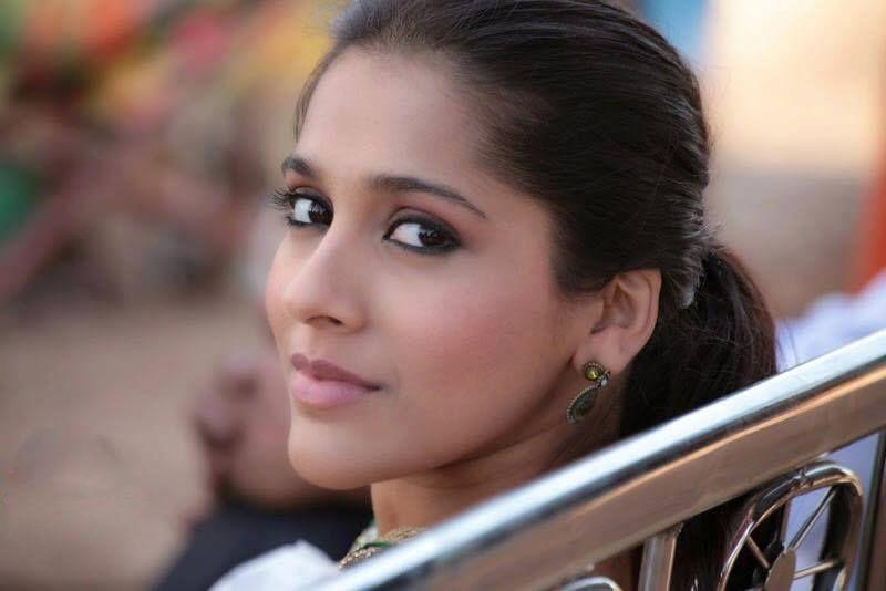 Actress Rashmi Gautam Latest Photos