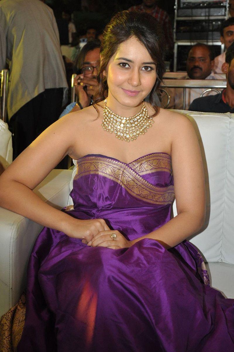 Actress Rasi Khanna  rare Pics