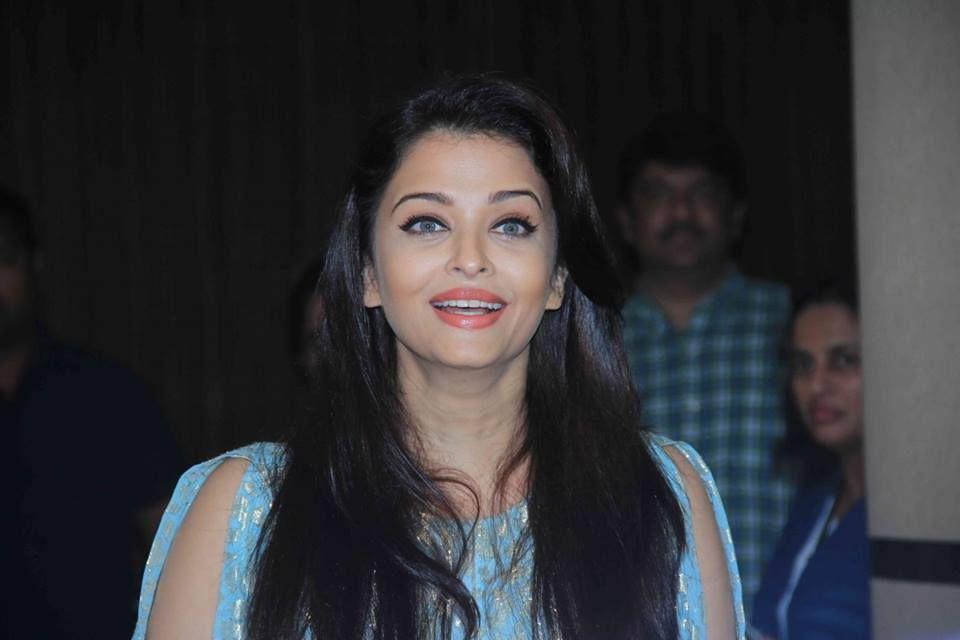 Aishwaryarai Bachachan Instagram Pics