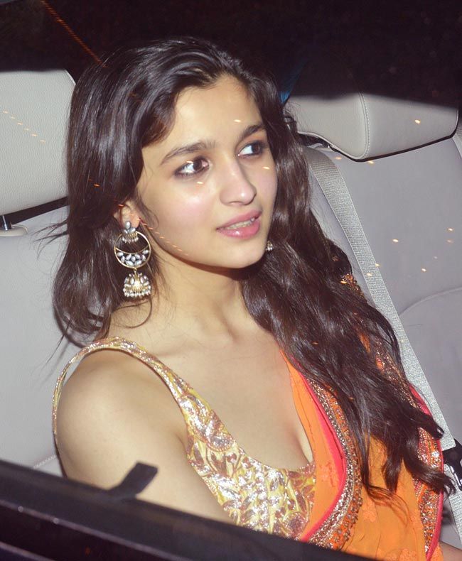 Alia Bhatt Spicy Photos