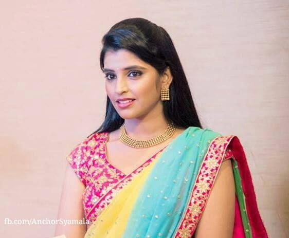 Anchor Shyamala Rare Photos