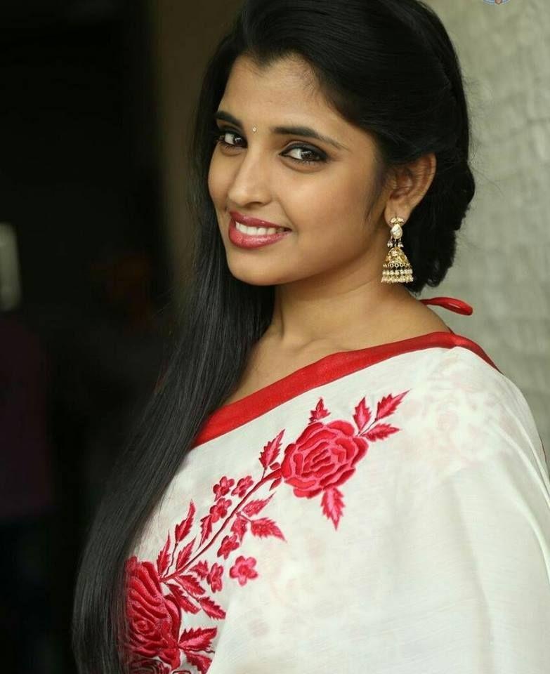 Anchor Shyamala Rare Photos